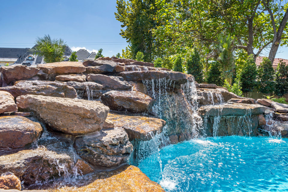 Horseshoe Bend Residence - Maddox Custom Pools & Landscaping